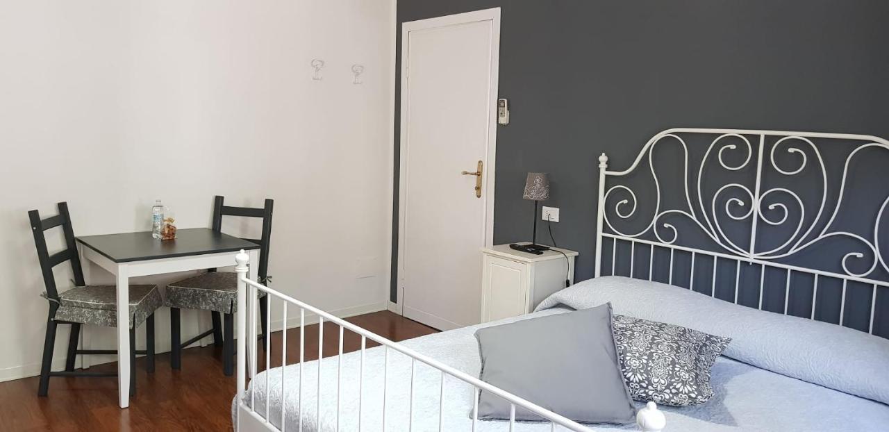 Classic Double Room with Private Entrance,978040096:JPEG
